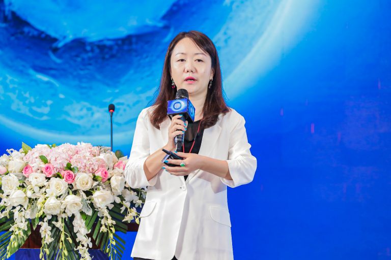 1640747178548880FUwL.jpg 97至尊国际官网医药股份副总裁张圆演讲-768x512.jpg